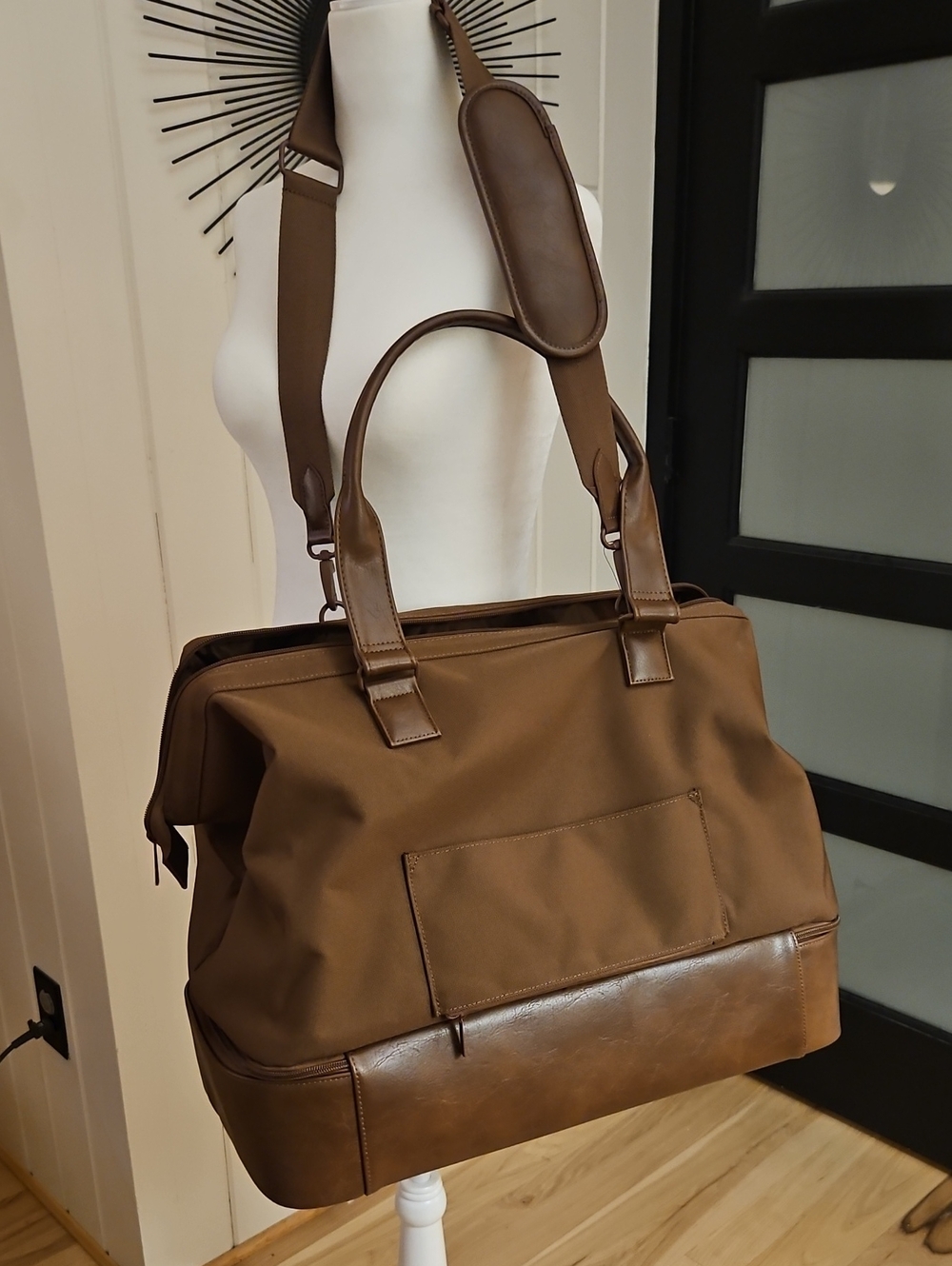 BEIS WEEKENDER Travel Overnight Bag with Shoulder Strap